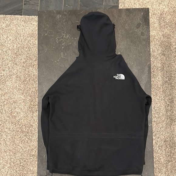The North Face Men's Black Hooded Jacket - Picture 6 of 6